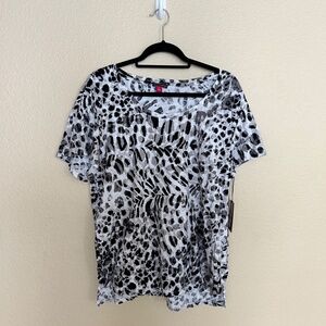 Vince Camuto Black + White Shirt